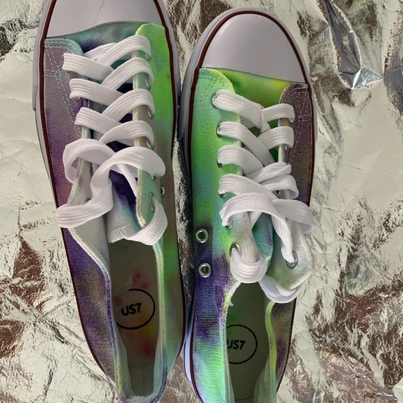 NWT handmade tie dye sneakers - Picture 10 of 15
